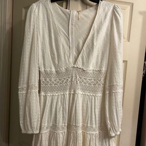 Cream lace short dress